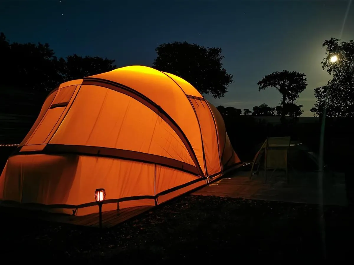 Camping La Tourelle Plemy