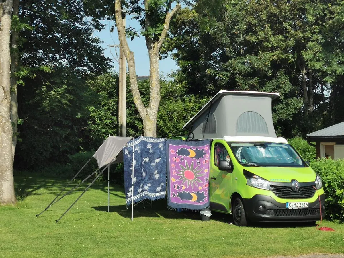 Campsite Camping La Tourelle Plemy